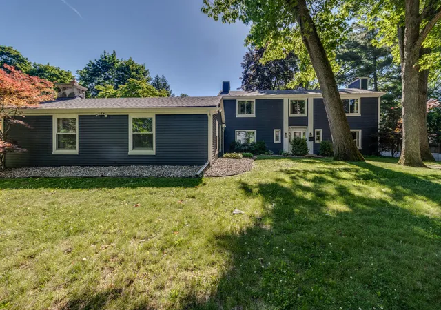 Homes for sale in Battle Creek, MI | 300 Orchard Ave, Battle Creek, MI 49017 | MLS# 70537916