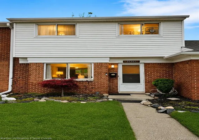 Homes for sale in Clinton Township, MI | 20301 15 Mile Rd, Clinton Township, MI 48035 | MLS# 61004700