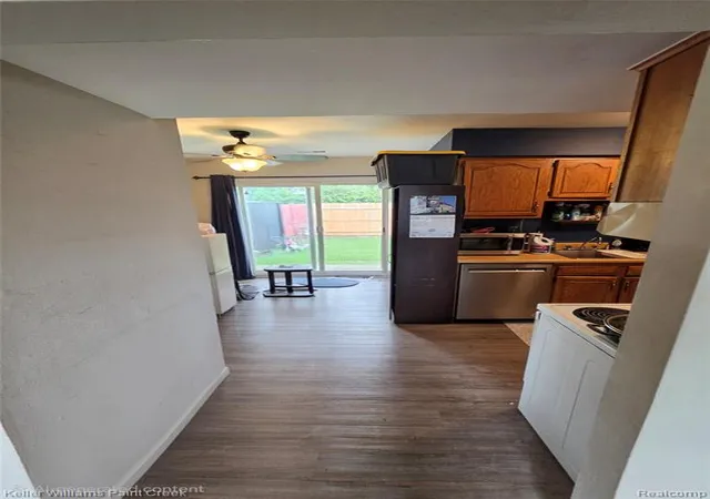 Homes for sale in Clinton Township, MI | 20301 15 Mile Rd, Clinton Township, MI 48035 | MLS# 61004700