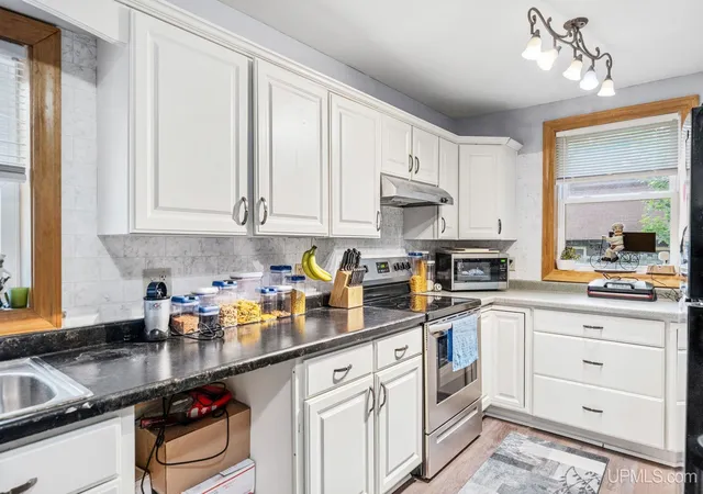 Photo 3 of Single family home for sale at 610 N Main St, Ishpeming, MI 49849 | MLS# 50217117 | Listing updated on 2026-08-17