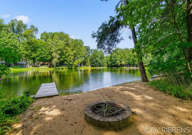 Photo 3 of Sale Pending at 7263 Tory Dr, Hudsonville, MI 49426 | MLS# 70553853 | Listing updated on 2026-09-28