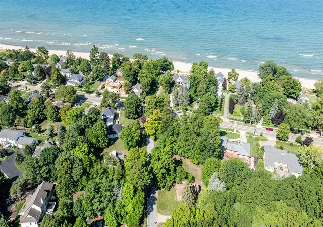 20th image of 246 Webster Ave, South Haven, MI 49090 | MLS# 70490634