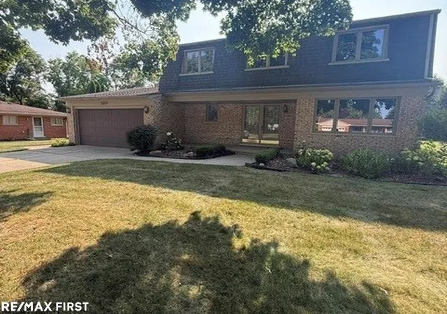 Photo 2 of Sale Pending at 53277 Garland Dr, Shelby Township, MI 48316 | MLS# 50217434 | Listing updated on 2026-08-28