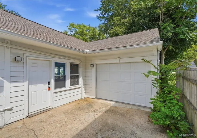 31st image of 3358 Cummings Ave, Royal Oak, MI 48073 | MLS# 61023171