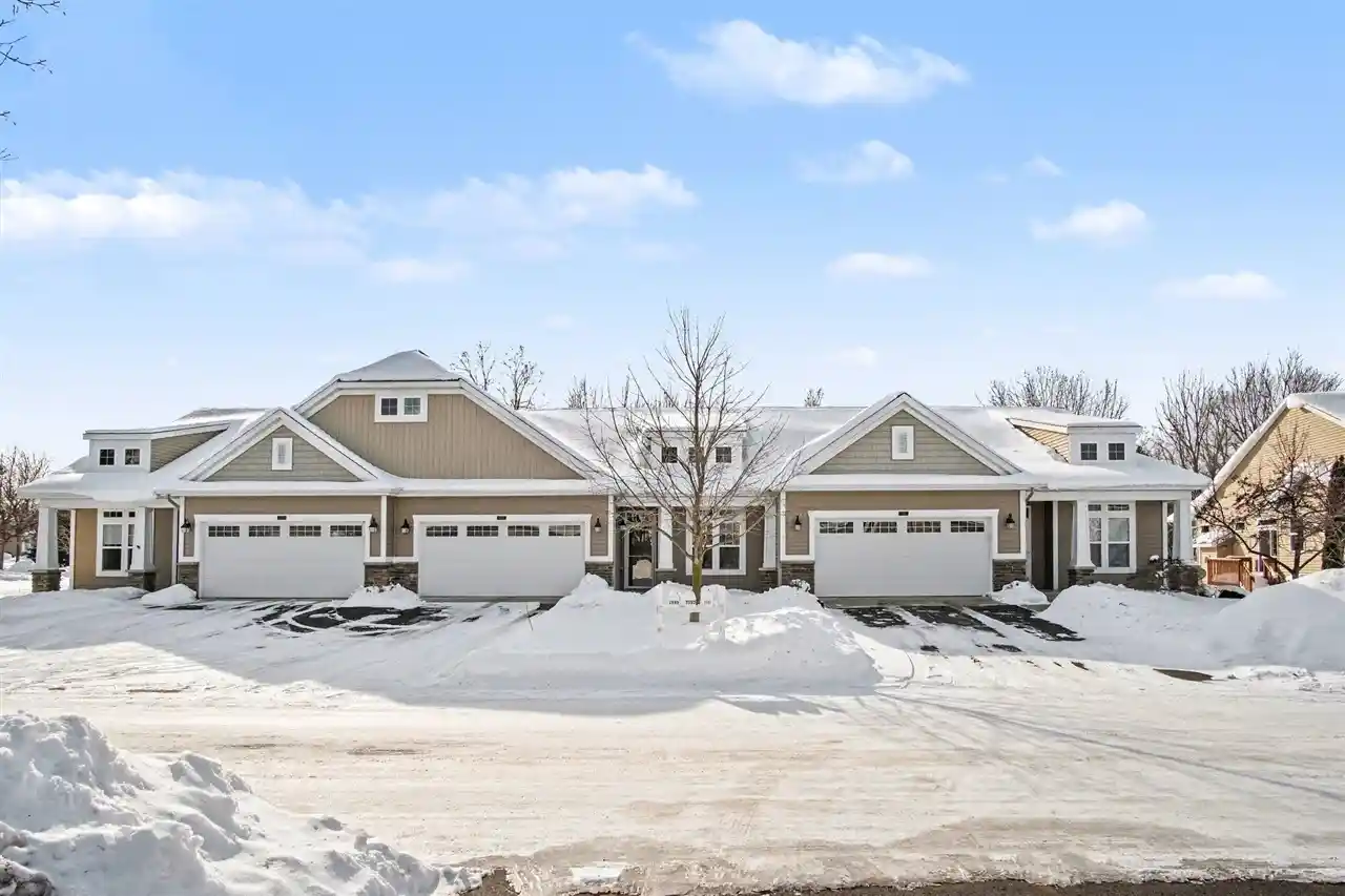 Listing Photo 2 - Condo for sale in 7093 Mindew Dr located at 7093 Mindew Dr, Byron Center, MI 49315 - Unit 7093 Mindew Dr