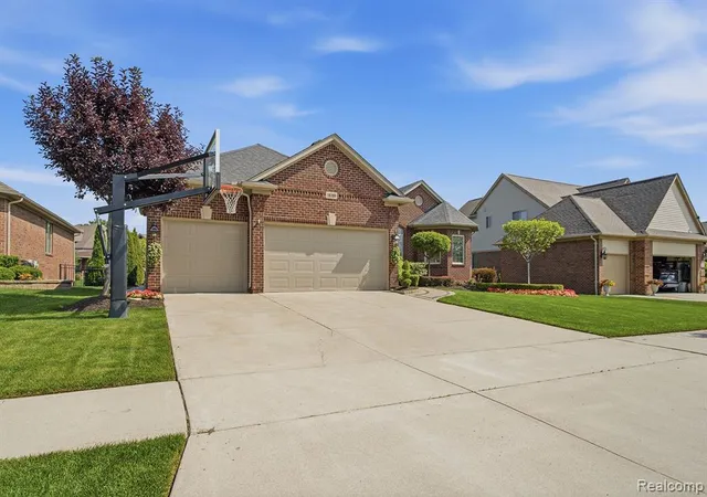 Photo 3 of Single family home for sale at 18389 Silent Dr, Macomb, MI 48042 | MLS# 61007119 | Listing updated on 2026-07-13