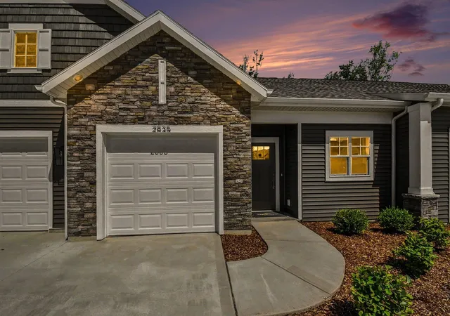 2nd image of 2835 W Cobblestone Ct #15, Grand Rapids, MI 49512 | MLS# 70517071