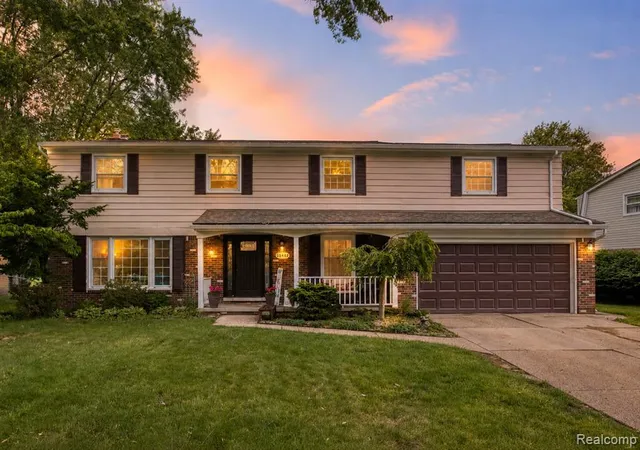 1st image of 35484 Bennett St, Livonia, MI 48152 2923 | MLS# 61005241