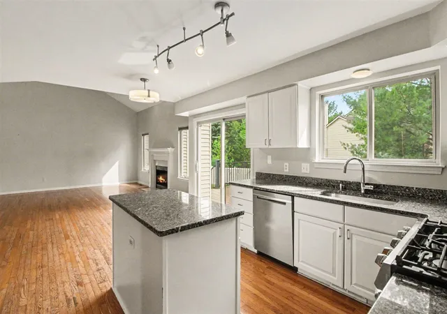 Photo 4 of Single family home for sale at 312 Redrock Ct, Ann Arbor, MI 48103 | MLS# 70535127 | Listing updated on 2026-09-09