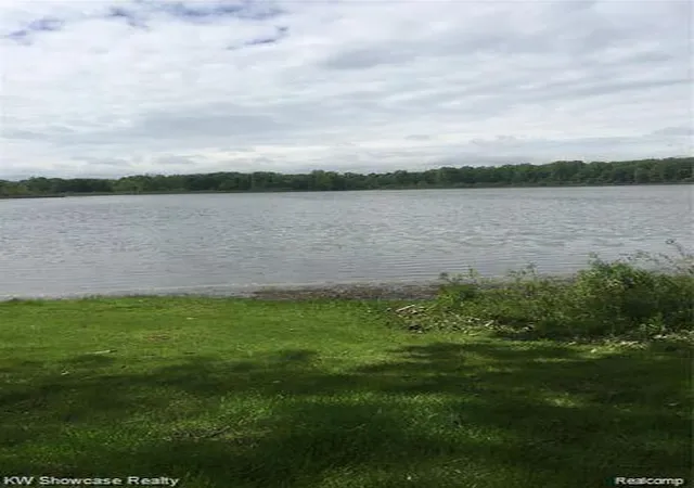Photo 1 of Land for sale at 0000 Highland Park Dr, Highland, MI 48357 | MLS# 60962689 | Listing updated on 2026-01-09