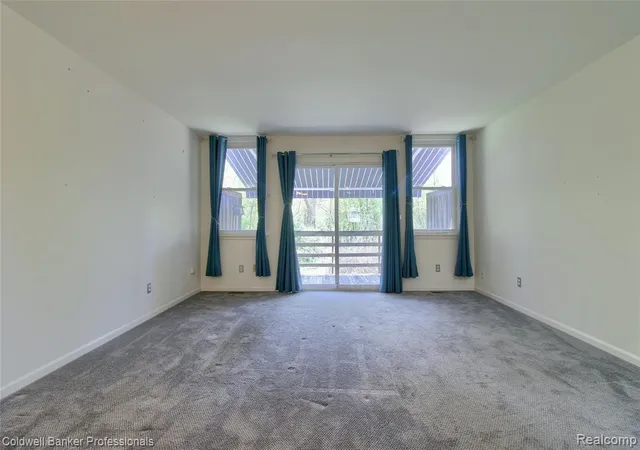 Listing Photo 4 - Condo for sale in building located at 38351 Warner Farms Dr, Westland, MI 48185