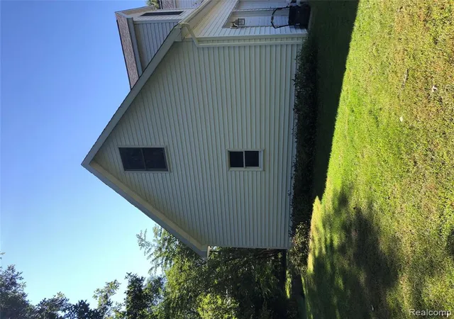 2nd image of 8300 Wiggins Rd, Howell, MI 48855 | MLS# 60931422