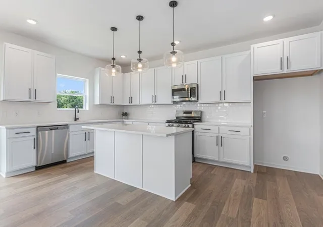 3rd image of 8355 Scots Pine Cir, Kalamazoo, MI 49009 | MLS# 70529631