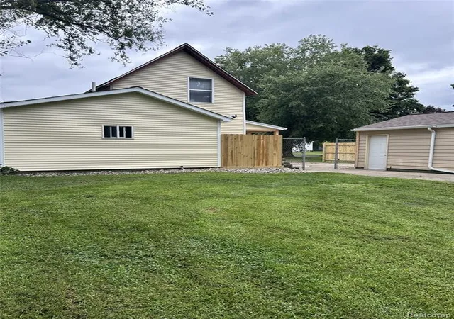 Homes for sale in Eaton Rapids, MI | 411 Crane St, Eaton Rapids, MI 48827 | MLS# 60989879