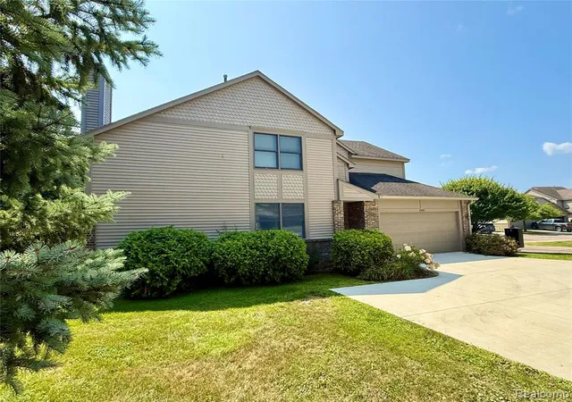 Photo 3 of Condo for sale at 45077 Coachman Ct #82, Canton, MI 48187 5080 | MLS# 61023987 | Listing updated on 2026-08-25