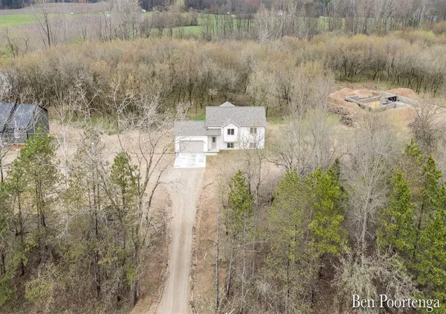 5th image of 14123 Beardslee St, Greenville, MI 48838 | MLS# 70544822