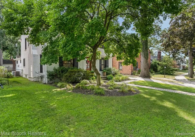 image of 127 Elm Park Ave, Pleasant Ridge, MI 48069 1044 | MLS# 61024007