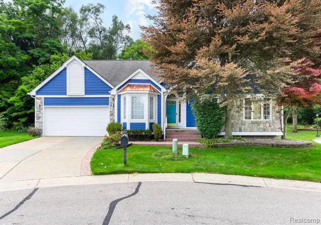 Condo for sale at 3387 Henley Ct, Rochester Hills, MI 48309 3990 | MLS# 61024610