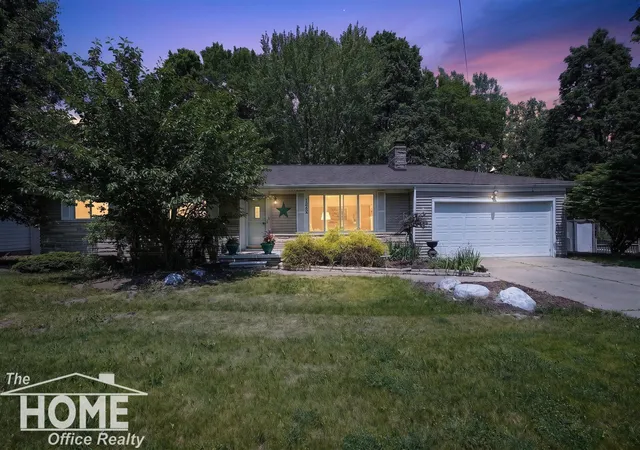 Homes for sale in Owosso, MI | 1208 Harding Ave, Owosso, MI 48867 | MLS# 50210964