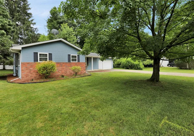 Photo 2 of Sale Pending at 7701 Laurie Ln, Saginaw, MI 48609 | MLS# 70542380 | Listing updated on 2026-08-31