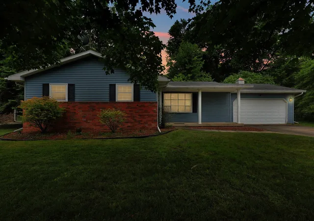 Photo 3 of Sale Pending at 7701 Laurie Ln, Saginaw, MI 48609 | MLS# 70542380 | Listing updated on 2026-08-31