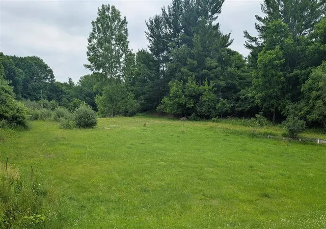 2nd image of 9681 Sw Greenville Rd, Greenville, MI 48838 | MLS# 70542528