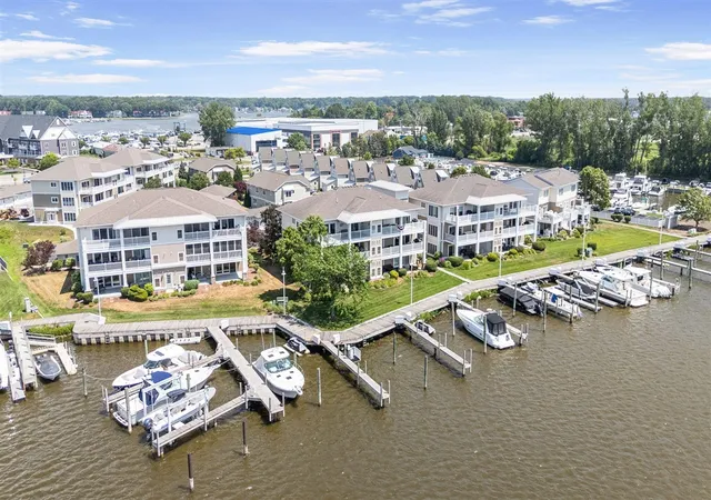 Homes for sale in Spring Lake, MI | 930 W Savidge St #20, Spring Lake, MI 49456 | MLS# 70543286