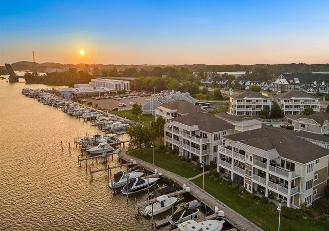 Homes for sale in Spring Lake, MI | 930 W Savidge St #20, Spring Lake, MI 49456 | MLS# 70543286
