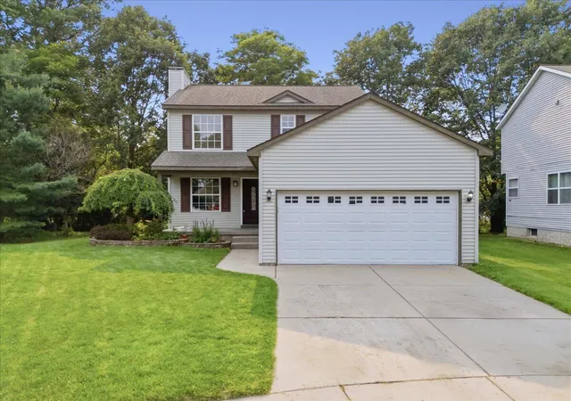 Photo 2 of Single family home for sale at 608 Heritage Cir, Fenton, MI 48430 | MLS# 70546389 | Listing updated on 2026-09-16