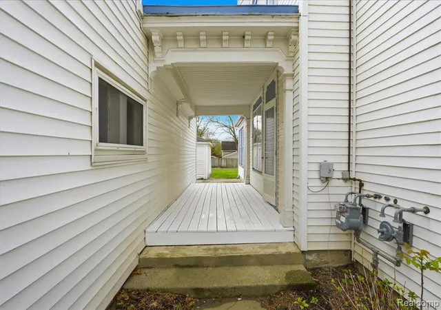 Homes for sale in Flat Rock, MI | 26249 E Huron River Dr, Flat Rock, MI 48134 | MLS# 60990955