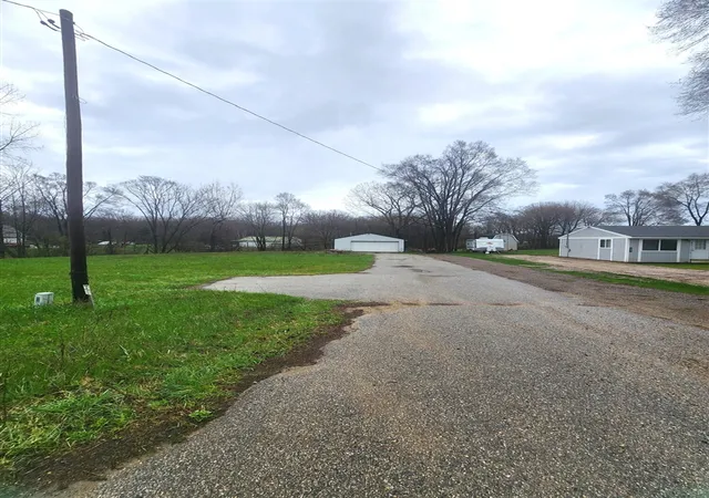 Photo 3 of Sale Pending at 1491 S Leaton Rd, Mount Pleasant, MI 48858 | MLS# 70526453 | Listing updated on 2026-08-28