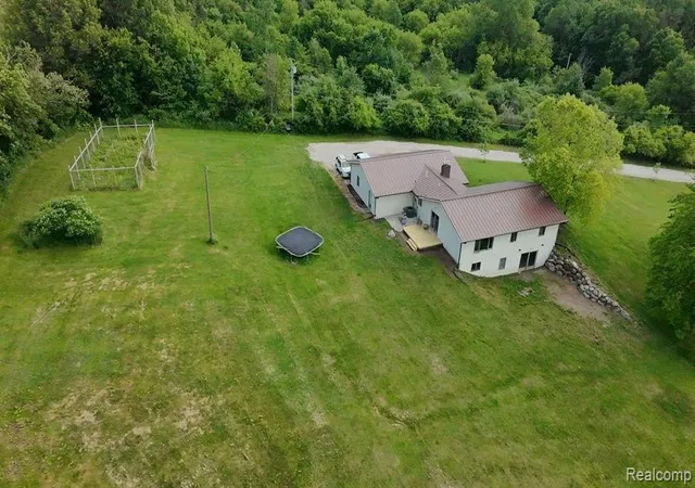Homes for sale in Oxford, MI | 3200 E Bayliss Dr, Oxford, MI 48371 | MLS# 61006430