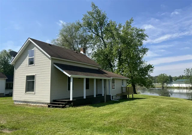 Homes for sale in Hillsdale, MI | 154 W Saint Joe St, Hillsdale, MI 49242 | MLS# 70532866