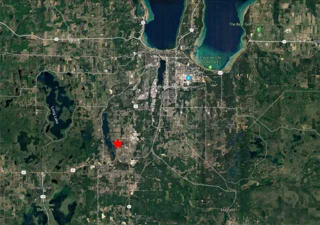 Homes for sale in Traverse City, MI | 20 Stafford Dr, Traverse City, MI 49685 | MLS# 1301804