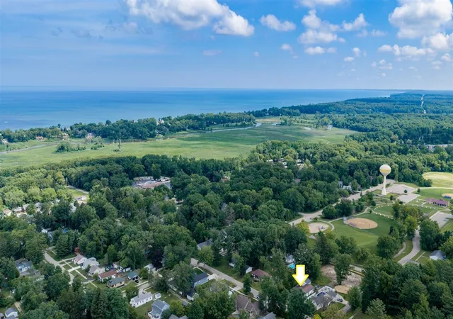 Homes for sale in New Buffalo, MI | 227 S Jameson St, New Buffalo, MI 49117 | MLS# 70542495
