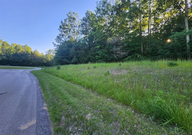 2nd image of 9500 Moon Ridge Rd, Onekama, MI 49675 | MLS# 70545770