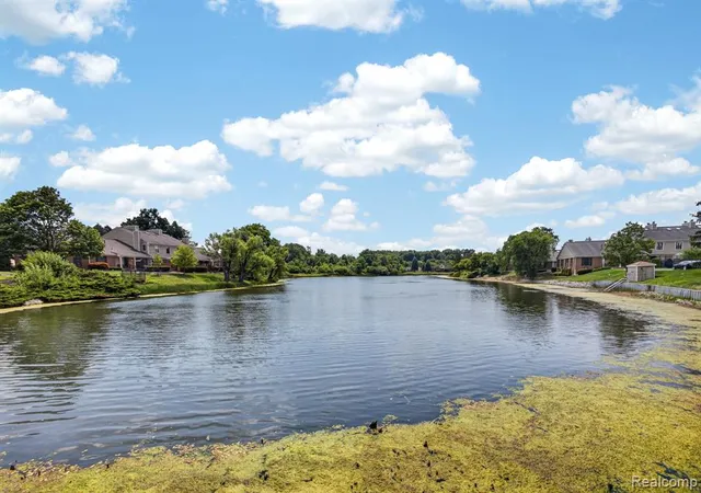 Photo 29 of Condo for sale at 22204 Pondview, Novi, MI 48375 | MLS# 61014492 | Listing updated on 2026-08-04
