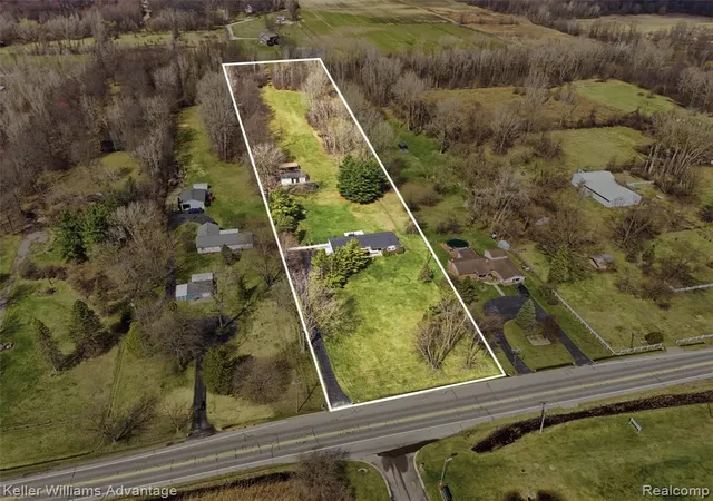 Homes for sale in Romulus, MI | 28800 Sibley Rd, Romulus, MI 48174 | MLS# 60988925