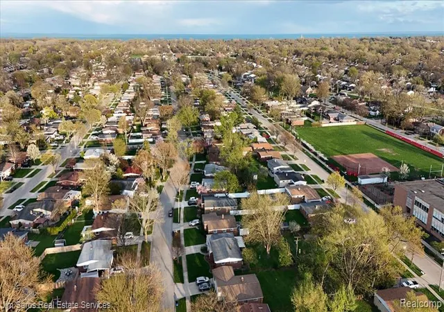 Homes for sale in Saint Clair Shores, MI | 22518 Sunnyside St, Saint Clair Shores, MI 48080 | MLS# 60986715