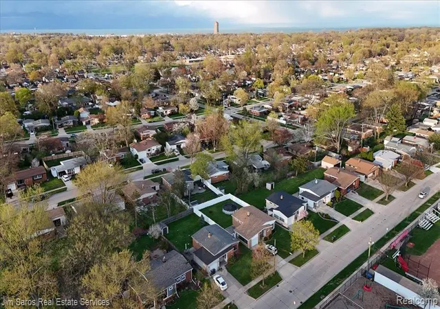 Homes for sale in Saint Clair Shores, MI | 22518 Sunnyside St, Saint Clair Shores, MI 48080 | MLS# 60986715