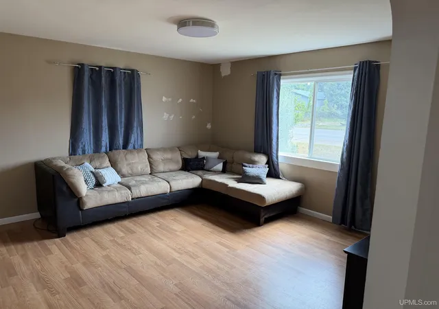4th image of 708 E Breitung Ave, Kingsford, MI 49802 | MLS# 50219004