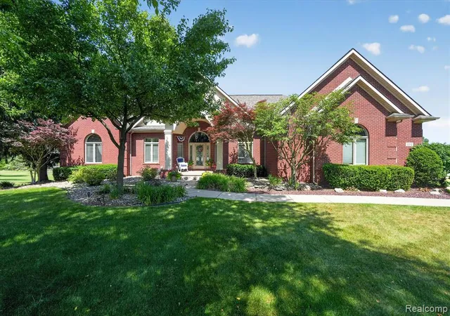 5th image of 2212 Lily Ct, Davison, MI 48423 8388 | MLS# 61007266
