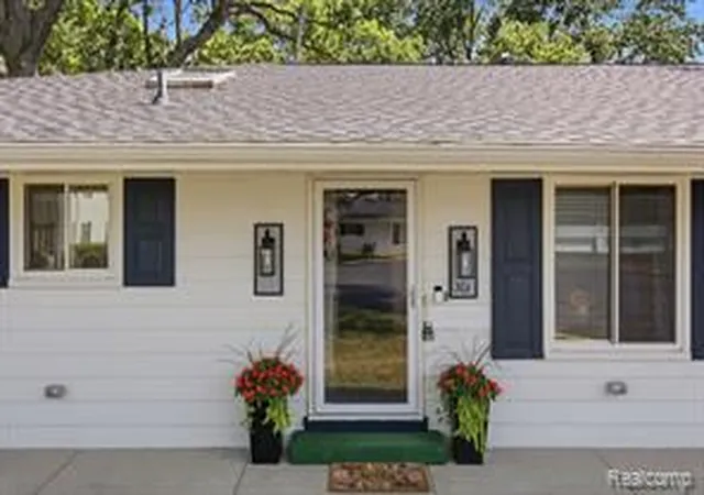 1st image of 1501 River Rd #301, Saint Clair, MI 48079 3539 | MLS# 61008344