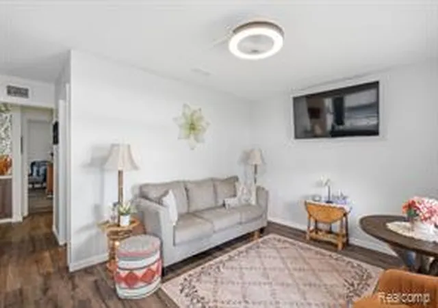 3rd image of 1501 River Rd #301, Saint Clair, MI 48079 3539 | MLS# 61008344