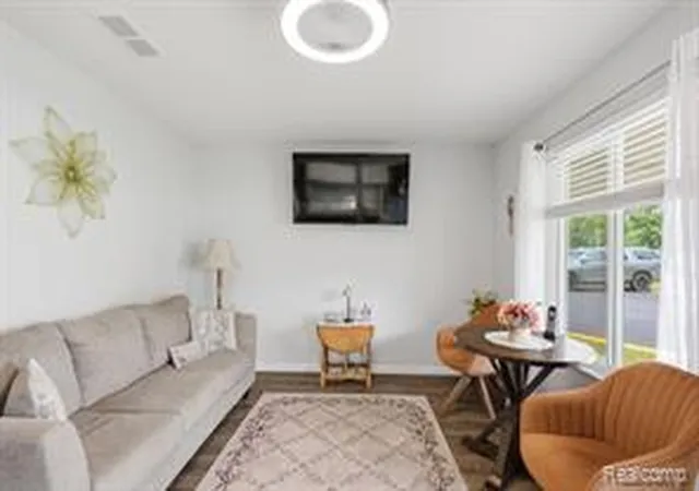 4th image of 1501 River Rd #301, Saint Clair, MI 48079 3539 | MLS# 61008344