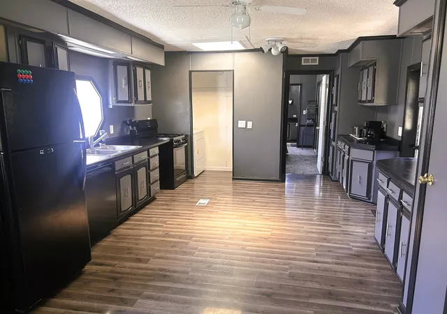 2nd image of 1147 Barnswood Ct, Mount Pleasant, MI 48858 | MLS# 80072643