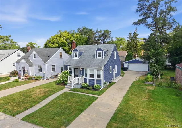 Photo 2 of Sale Pending at 2056 Cambridge Rd, Berkley, MI 48072 | MLS# 61020950 | Listing updated on 2026-09-02
