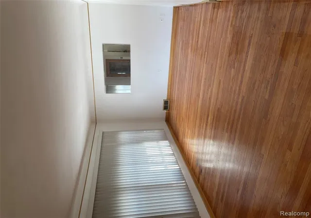 3rd image of 17180 Mendota St, Detroit, MI 48221 | MLS# 60984381