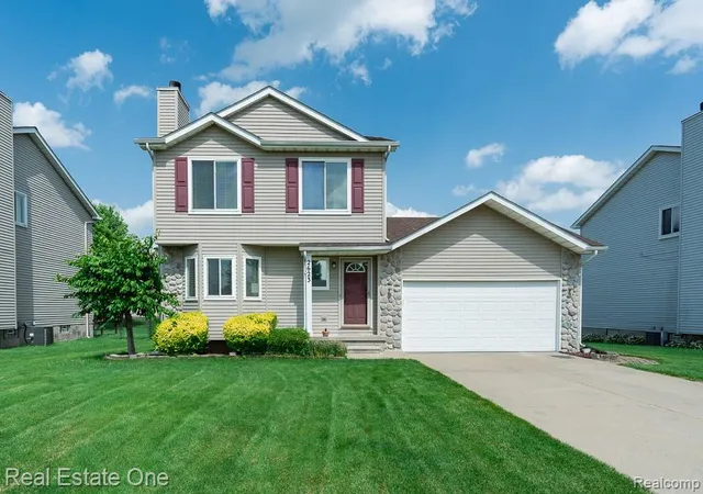 Homes for sale in Waterford, MI | 2623 Bonita Dr, Waterford, MI 48329 | MLS# 61007937