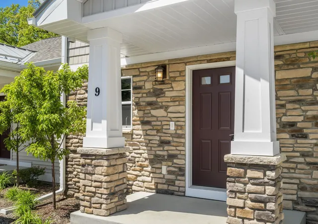 Photo 3 of Condo for sale at 1548 Simsbury St, Traverse City, MI 49686 | MLS# 80069288 | Listing updated on 2026-09-05